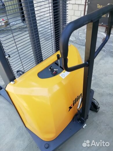 Штабелер с электроподъемом 1,5т на 3,5м