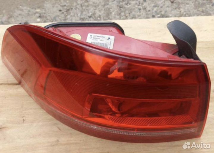 Задний фонарь