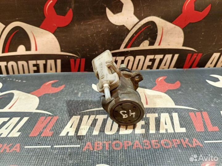 Главный тормозной цилиндр Ford Focus 1 седан