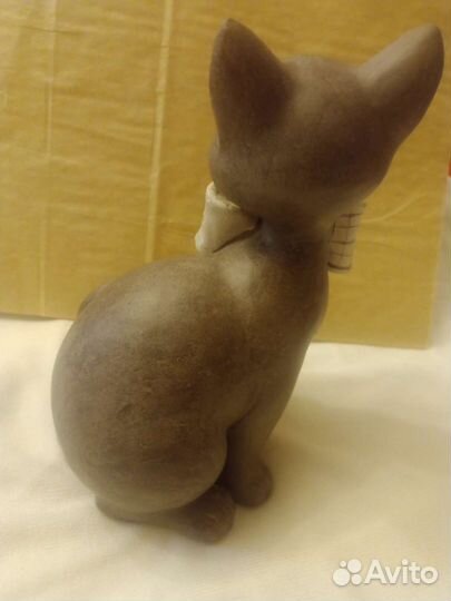 Фигурка Кот с бантом
