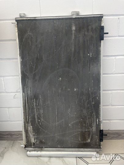 Радиатор Rav4