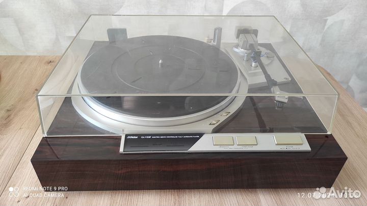 Проигрыватель виниловых пластинок Victor gl-y33f