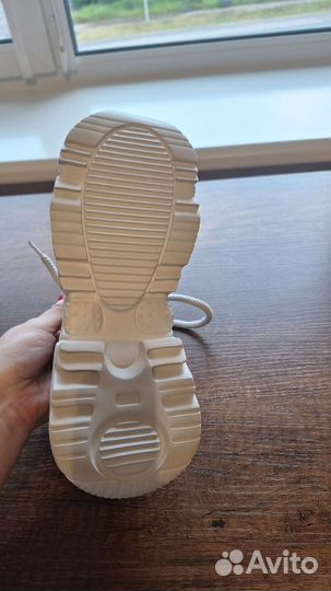 Кроссовки с сеточкой