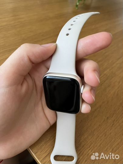 Часы apple watch se 44 mm 2022