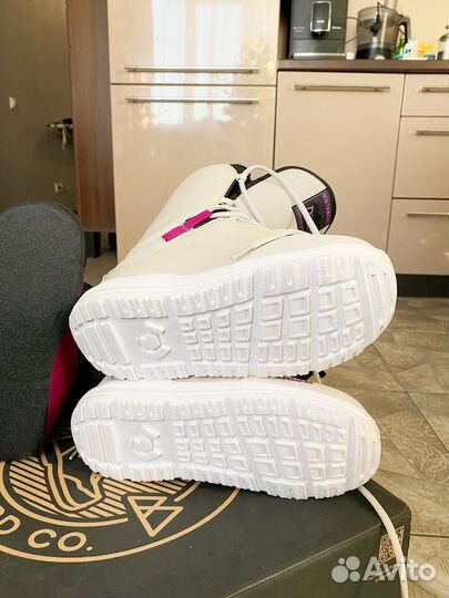 Сноубордические ботинки женские