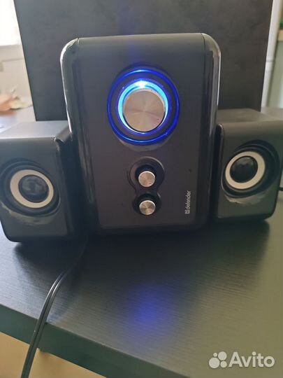 Акустические колонки defender v11