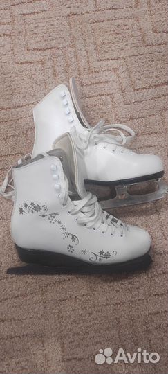 Коньки фигурные 37 р. женские, по стельке 23.5 см