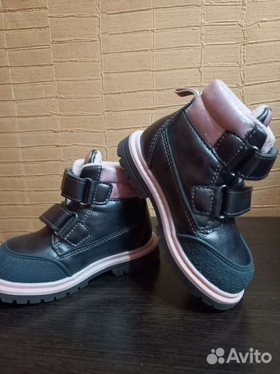 Ботинки демисезонные для девочки 21 размер