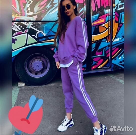 Спортивный костюм женский