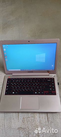 Ноутбук Самсунг NP530u4e