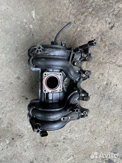 Volkswagen polo 3 впускной коллектор