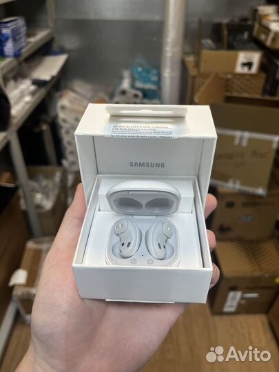 Беспроводные наушники samsung buds live