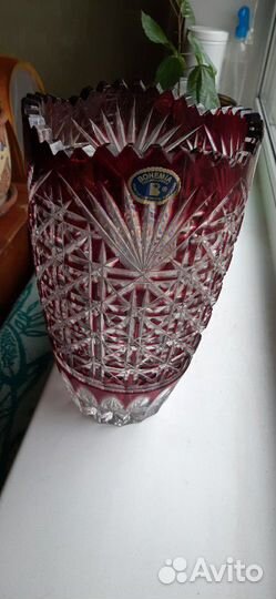 Хрустальная ваза