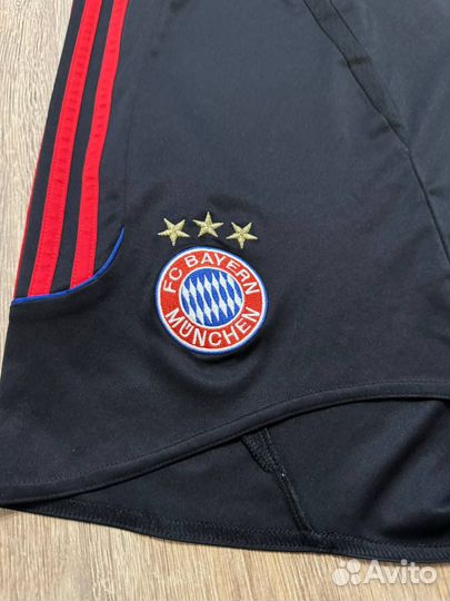 Футбольные шорты Adidas Bayern Munchen XL