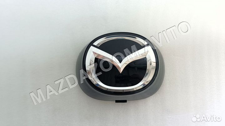 Подиум с эмблемой Mazda CX-5 KF 17 - 22