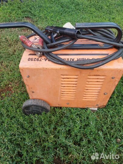 Сварочный аппарат б/у 220- 380 Вт
