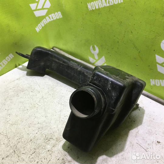 Резонатор воздушного фильтра Киа рио 1