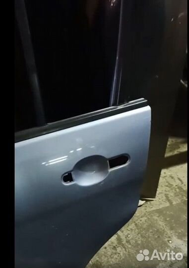 Дверь задняя левая Nissan Tiida С11 хэтчбек
