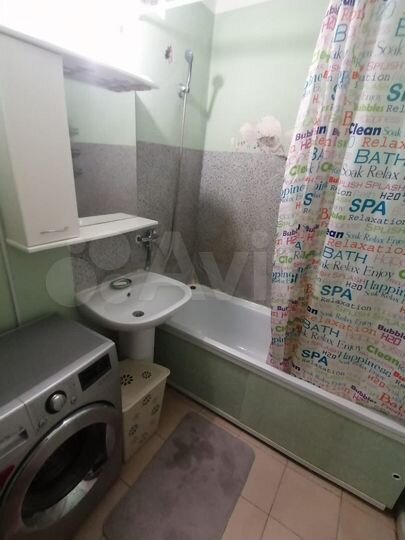 2-к. квартира, 57 м², 7/17 эт.