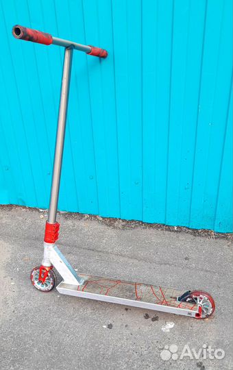 Трюковой самокат