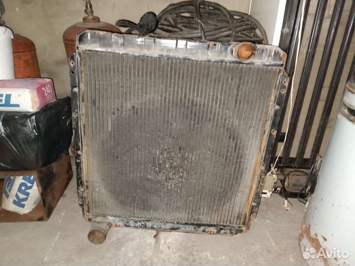 Продам радиатор камаз