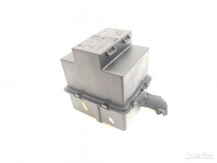 Блок предохранителей Volkswagen Passat B7 1.4 TSI