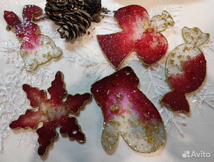 Елочные игрушки