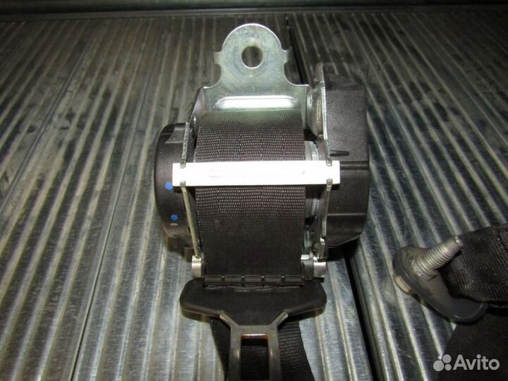 Ремень безопасности 508 2010