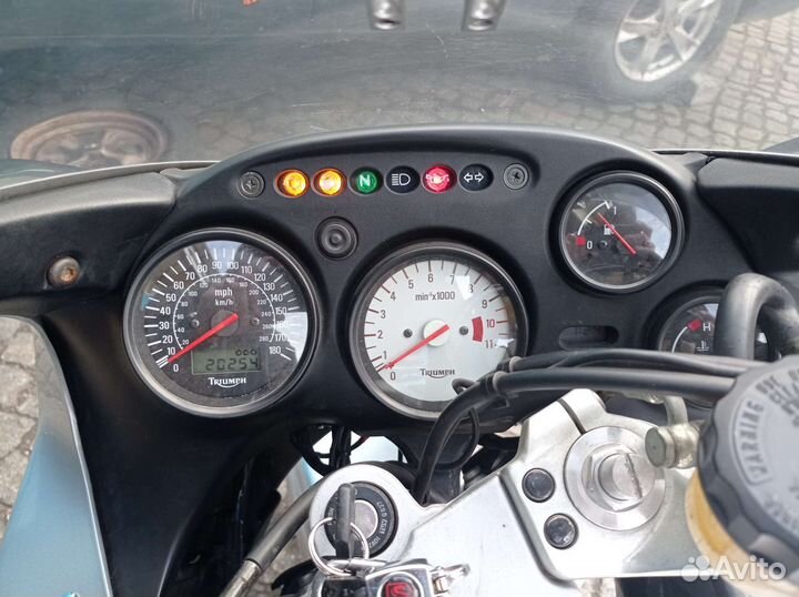Триумф sprint ST 955i