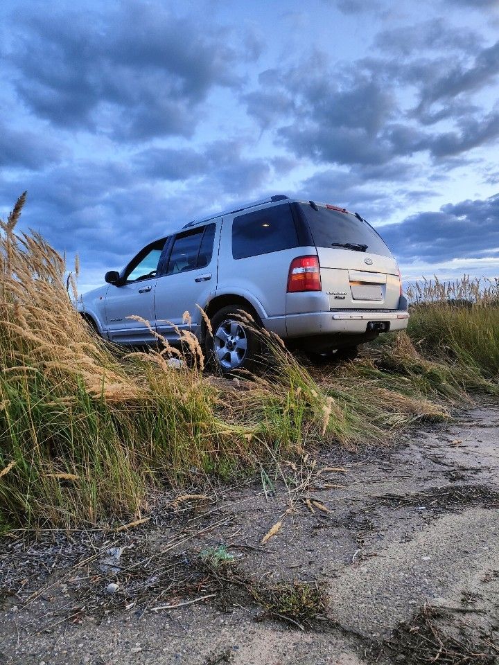 Ford Explorer: фото владельца