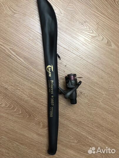 Спининг (удочка) с катушкой