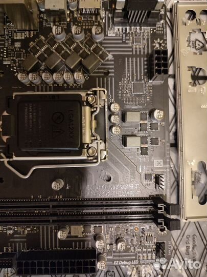 Материнская плата