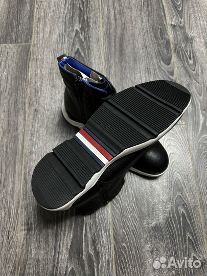 Мужские ботинки Tommy Hilfiger EU43 ориг/новые