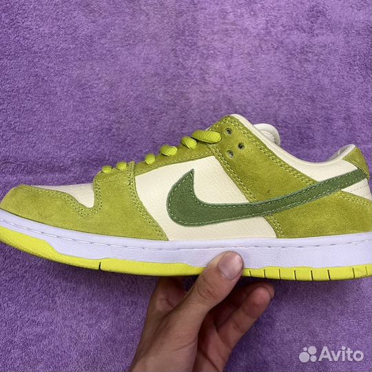 Nike sb dunk low green apple