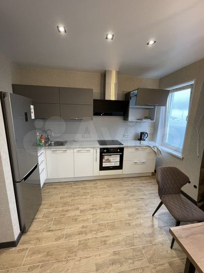 2-к. квартира, 50 м², 15/18 эт.