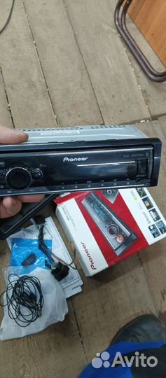 Pioner mvh-520bt