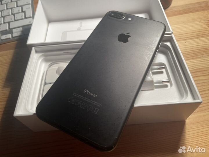 Телефон iPhone 7 plus 128 gb