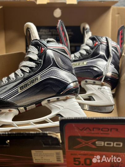 Коньки Bauer vapor x900, INT, новые