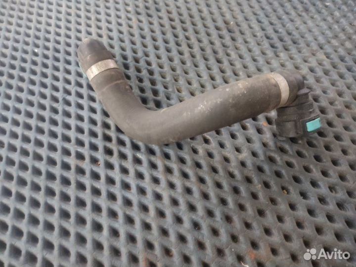 Патрубок отопителя Volvo Fh4 D13C 2013