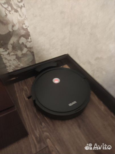 Робот пылесос elari