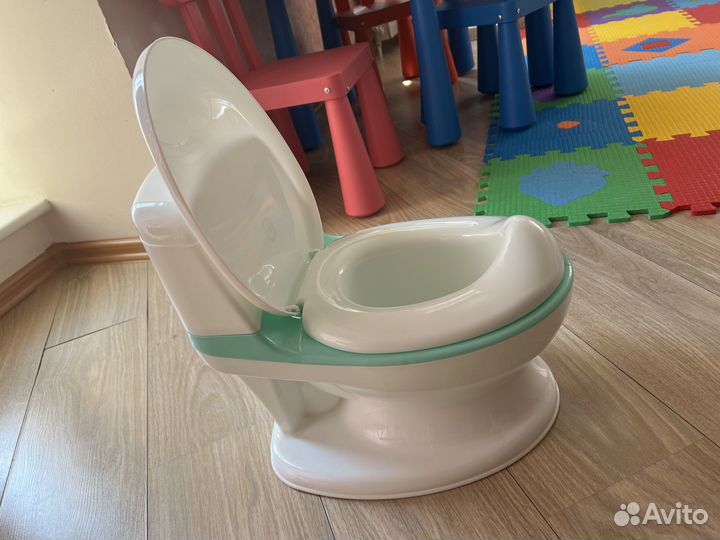 Продаю горшок унитаз Happy Baby