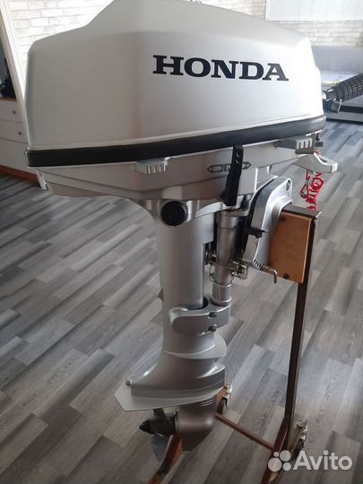 Лодочный мотор