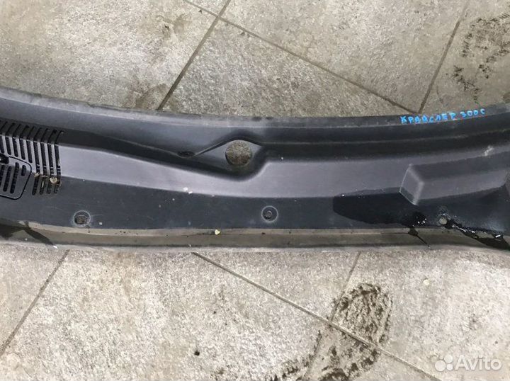 Жабо Chrysler 300C