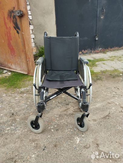 Инвалидная коляска складная бу
