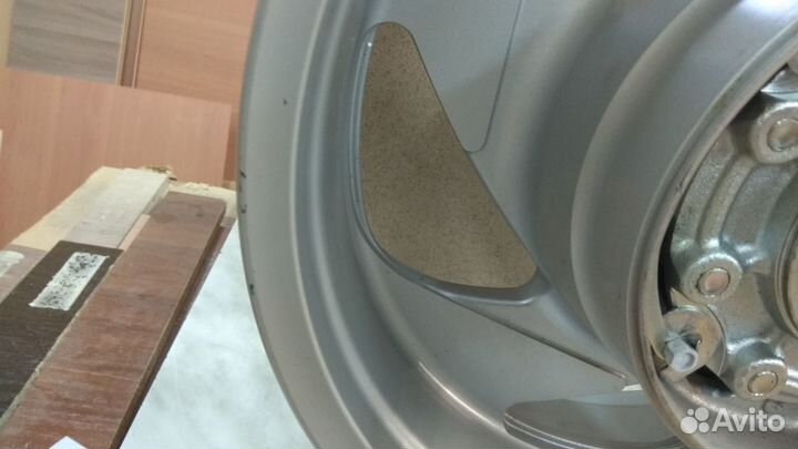 Заднее колесо Suzuki VZ1500 / M90