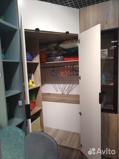 Детский угловой шкаф