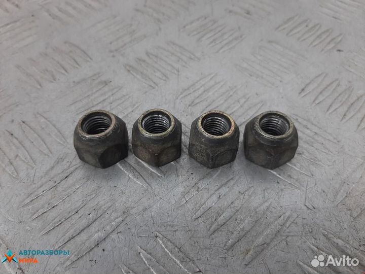 Болт колесный Mazda Demio DW рест. 2000 6L2Z1012BA