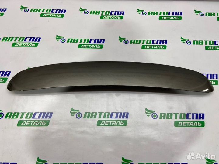 Спойлер крышки багажника задний Mercedes Benz