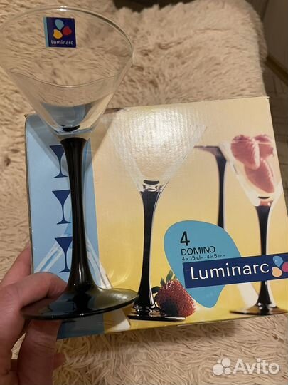 Продам бокалы под мартини