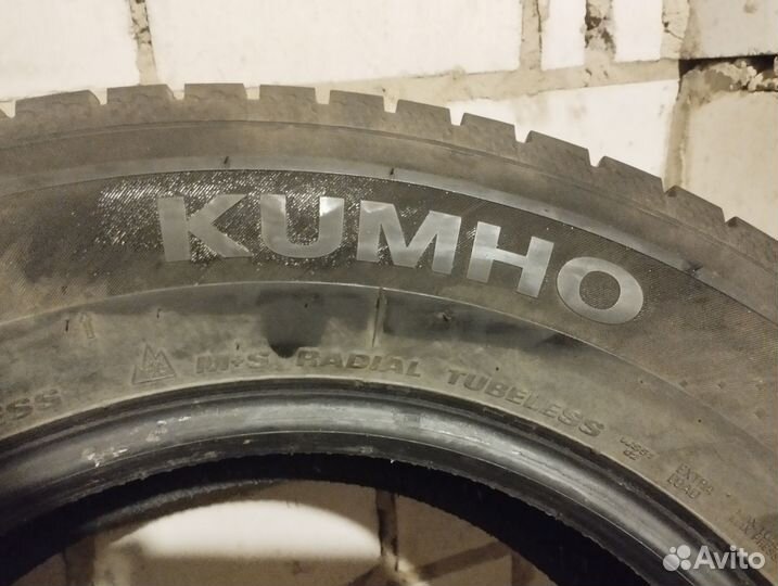 Kumho WinterCraft SUV Ice WS51 235/65 R17 108T